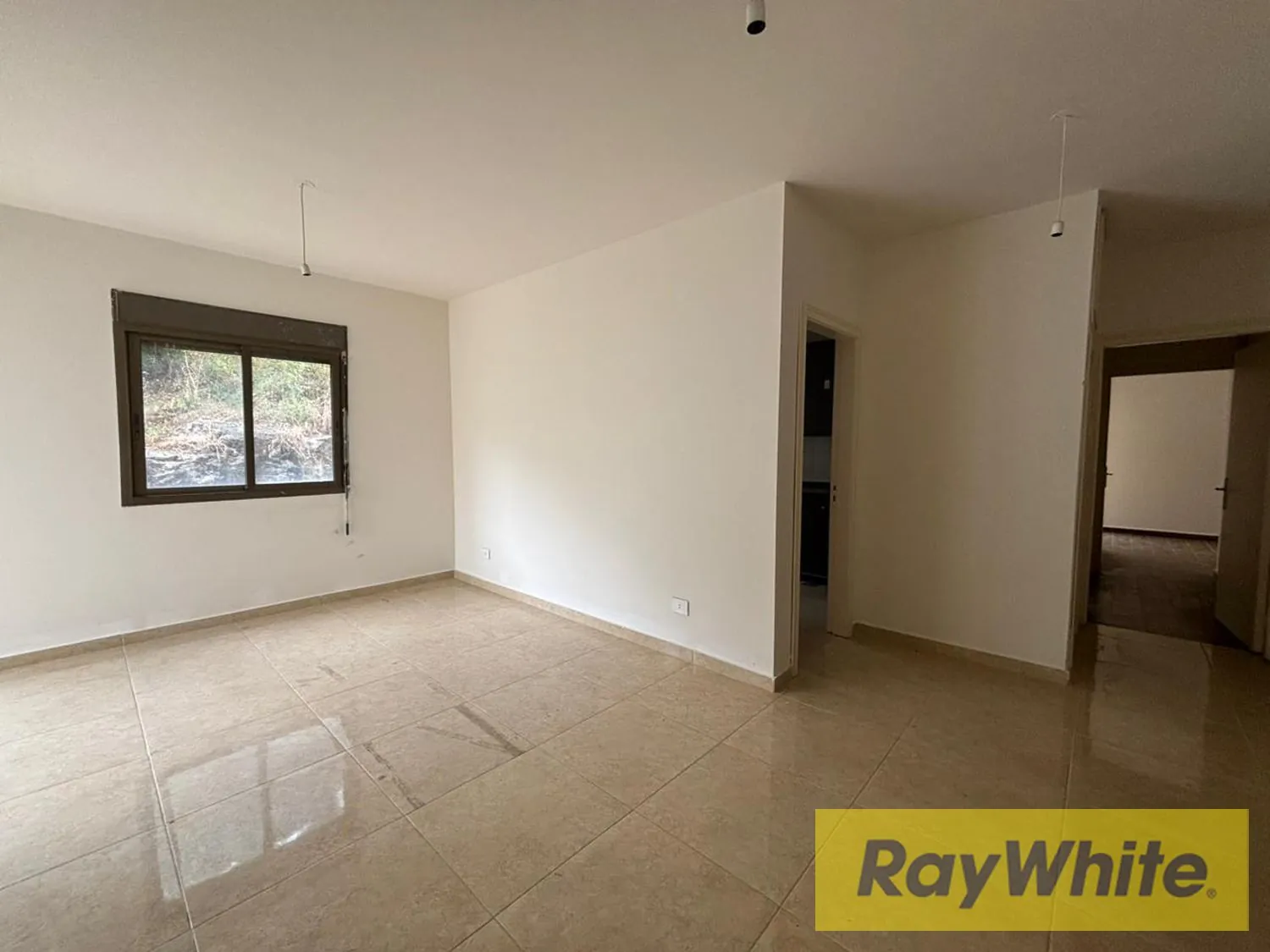 Brand New Apartment For Sale In Blat — الصورة 3