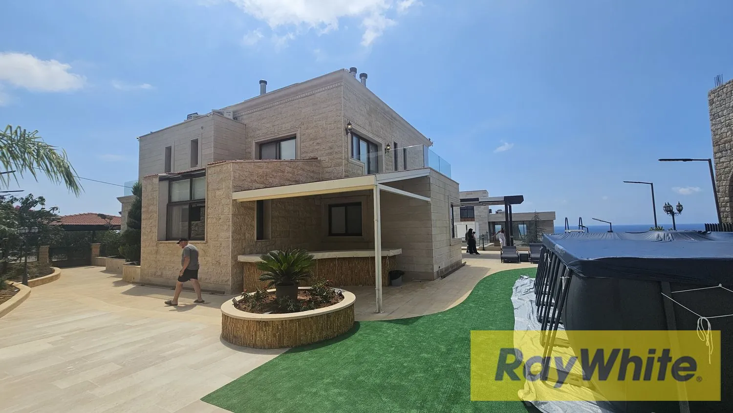 For Sale – Luxurious Villa In Kfaraabida – Jbeil