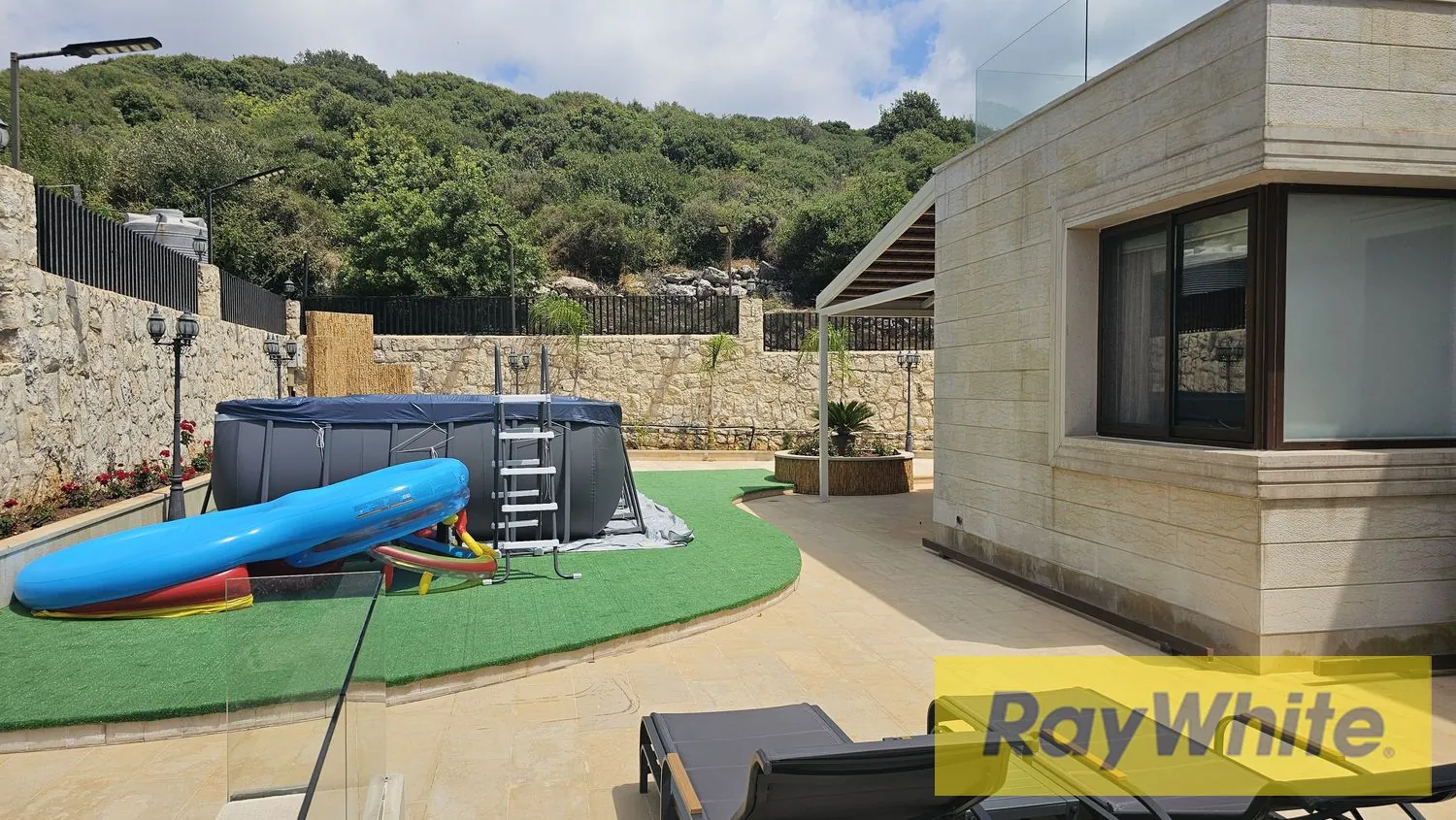 For Sale – Luxurious Villa In Kfaraabida – Jbeil — الصورة 4