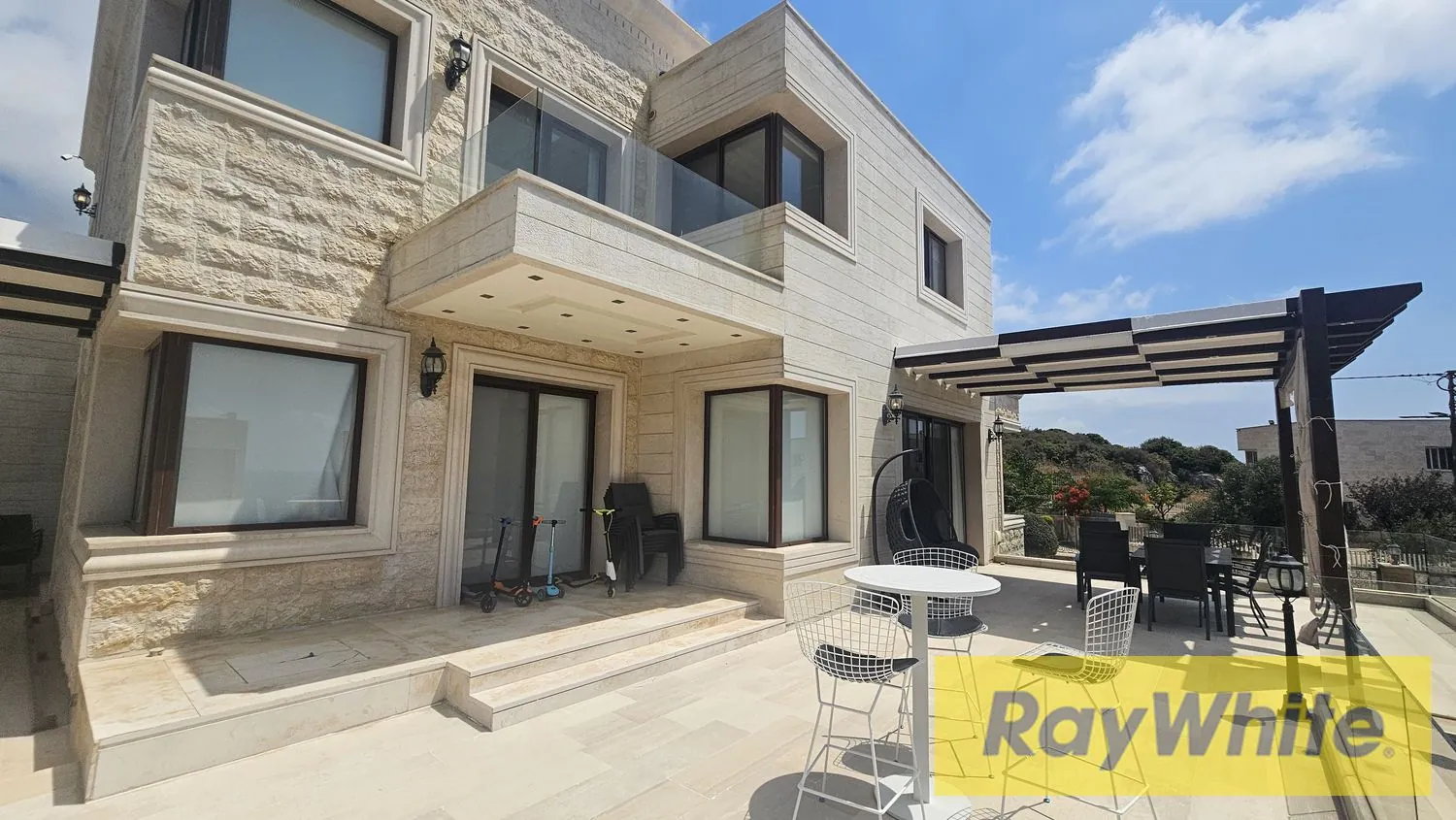 For Sale – Luxurious Villa In Kfaraabida – Jbeil — الصورة 5