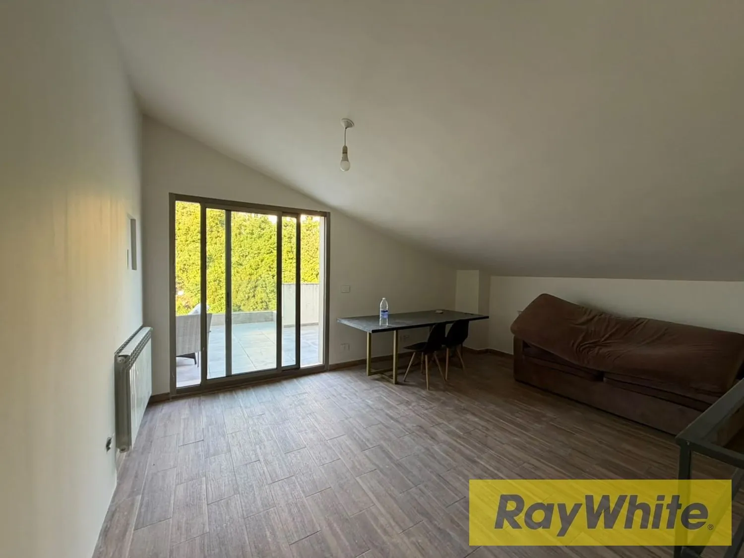 Duplex For Rent – Top Floor| Sea + Mountain Views — الصورة 5
