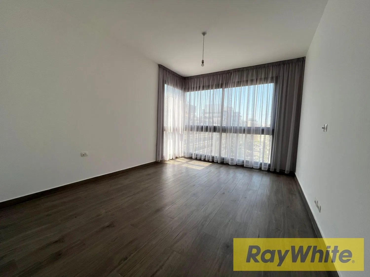 Modern 3-bedroom Apartment For Sale In Koraytem – Spacious, Bright And Prime Location — الصورة 3