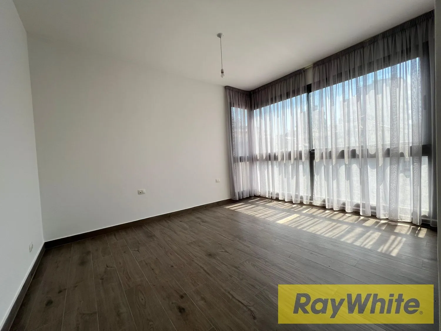 Modern 3-bedroom Apartment For Sale In Koraytem – Spacious, Bright And Prime Location — الصورة 4