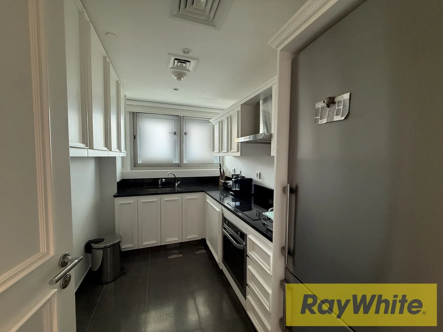 Spacious Apartment For Sale In Down Town — photo 3