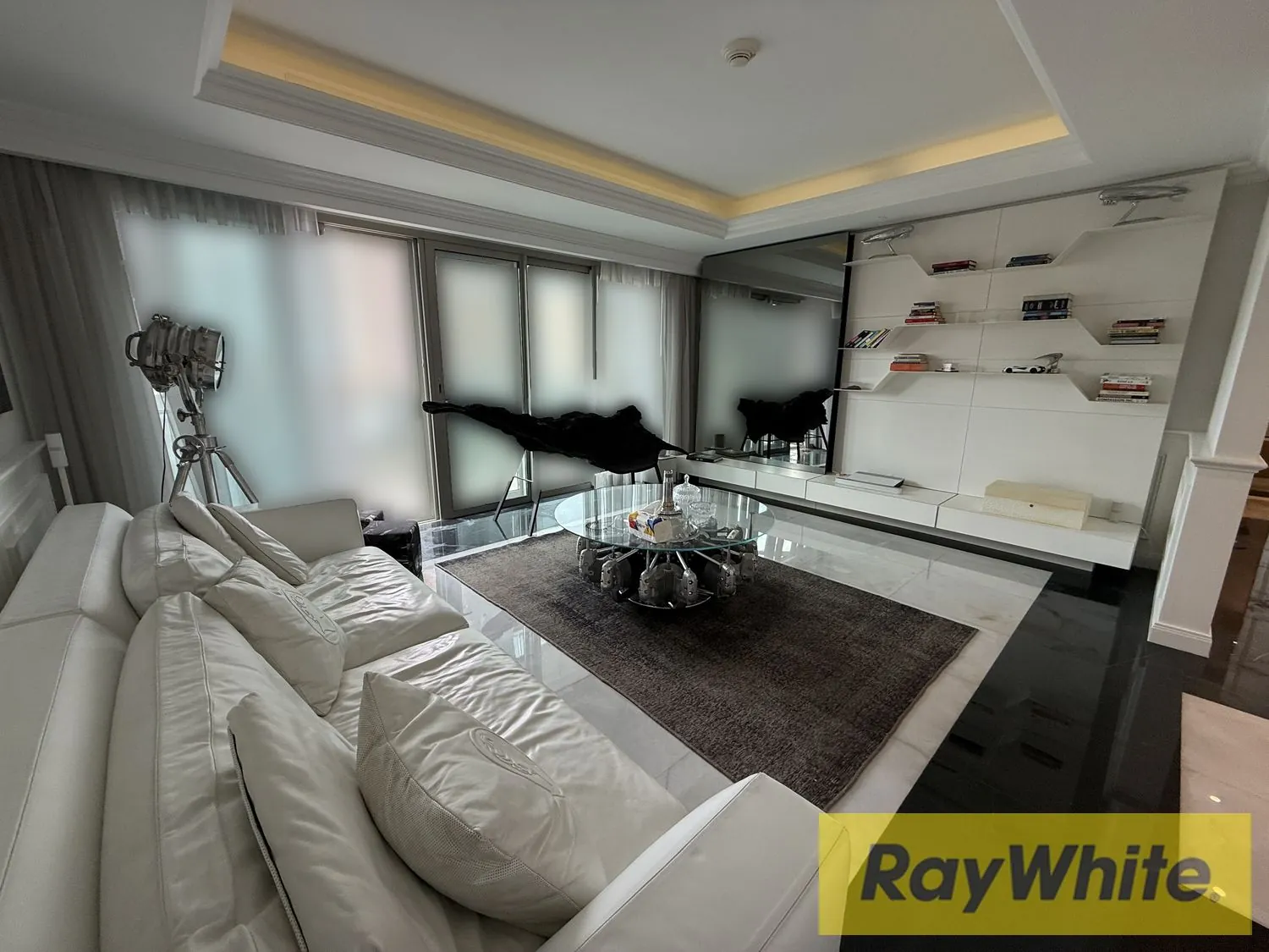 Spacious Apartment For Sale In Down Town — photo 5