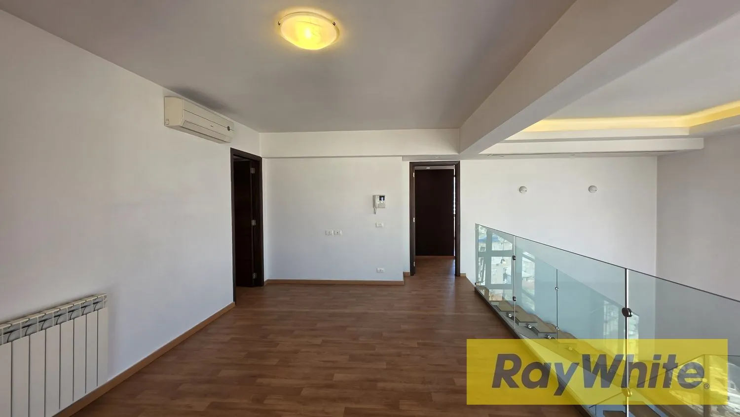 Duplex For Sale In Achrafieh — الصورة 3