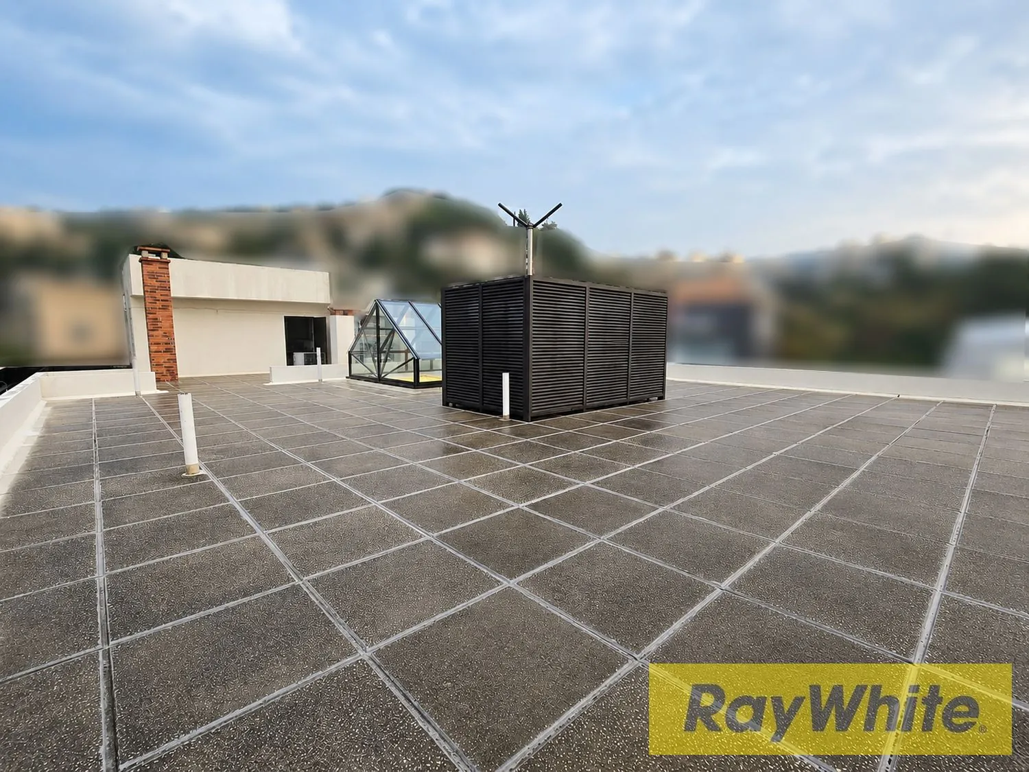 Spacious 430sqm Apartment With 400sqm Private Roof In Rabieh — الصورة 5