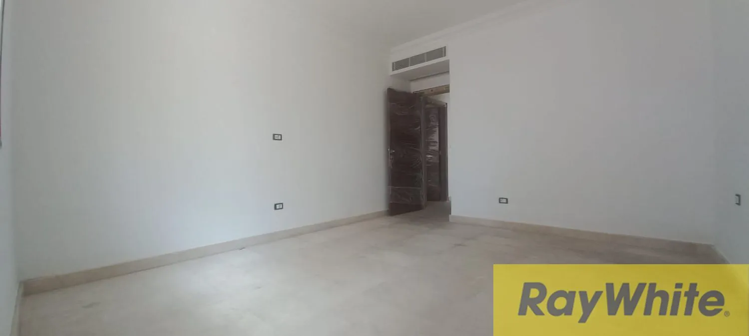 Apartment For Sale In Sanayeh — الصورة 3