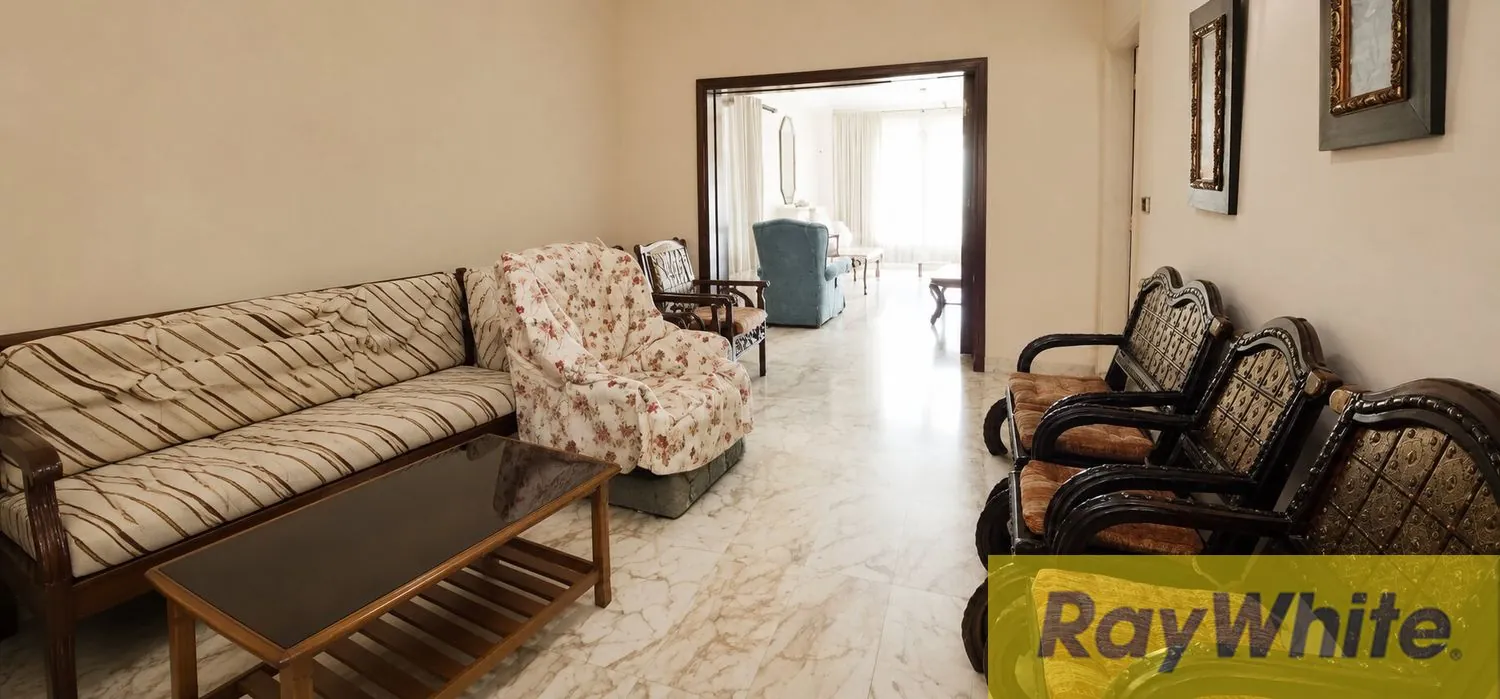 Apartment For Sale In Ramlet Al Baydah