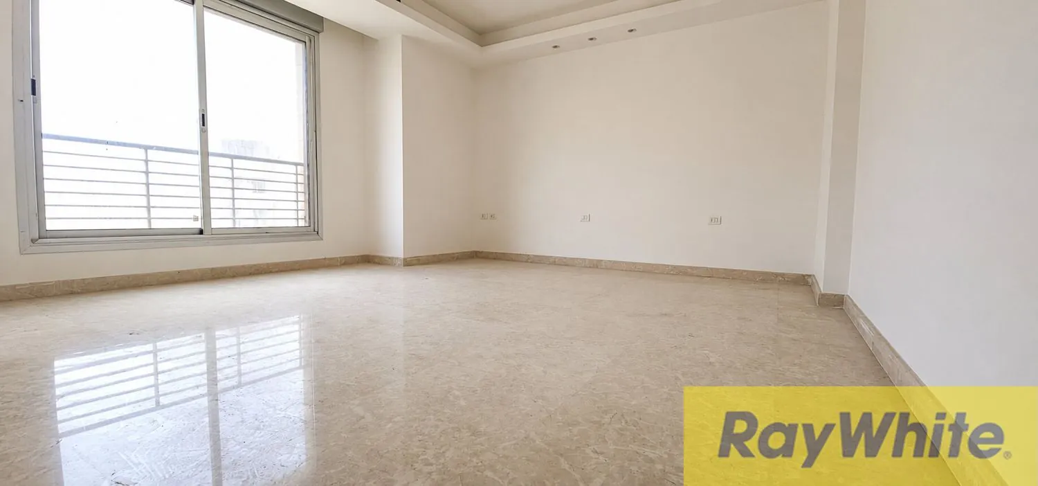 Spacious Apartment For Sale In Ramlet Al Baydah — الصورة 5