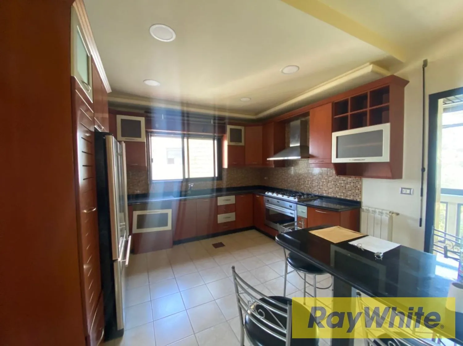 Semi-furnished Apartment For Sale In Beit El Kiko — الصورة 4