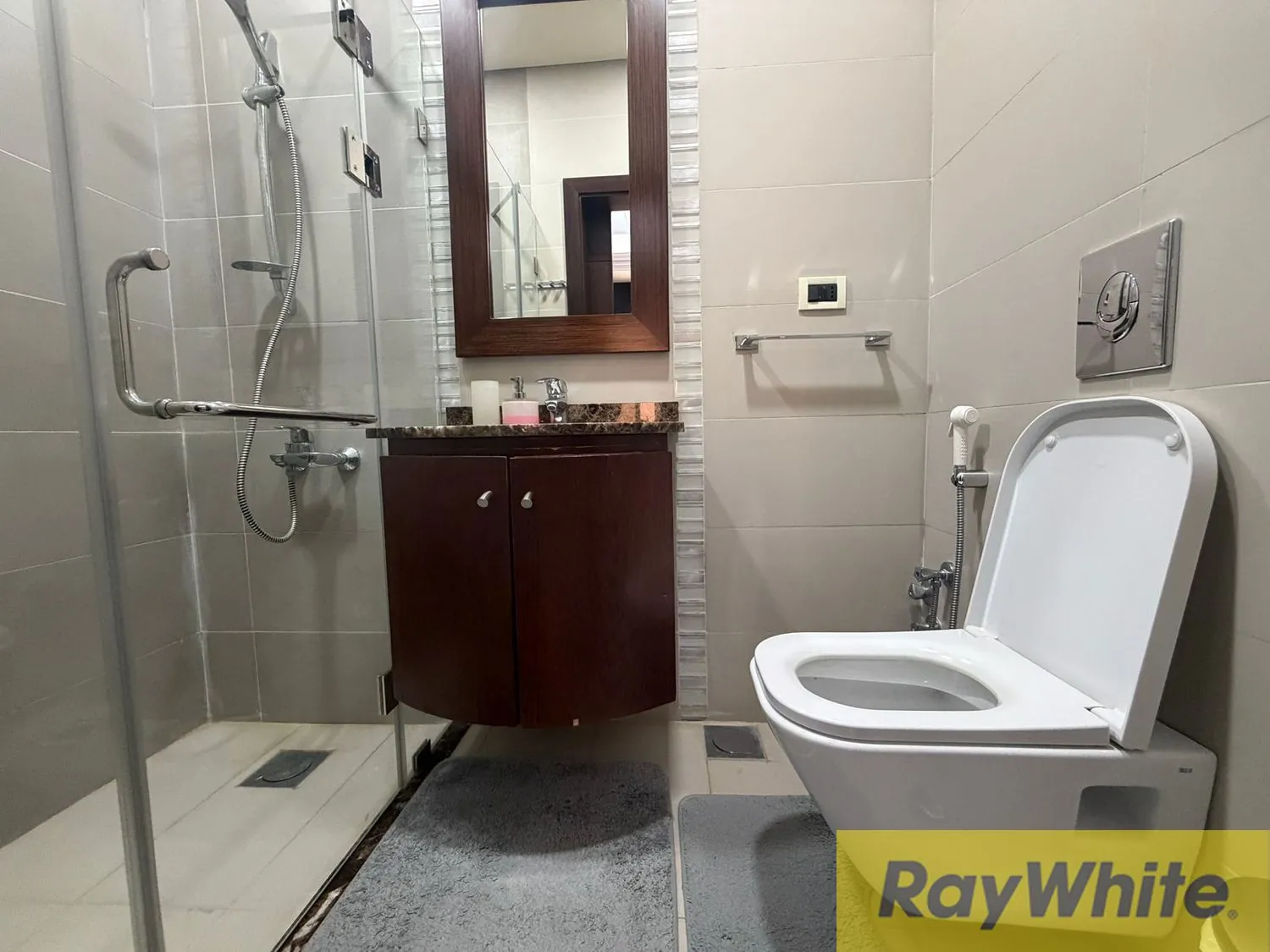 Luxury Apartment For Sale In Ramlet El Bayda — الصورة 4