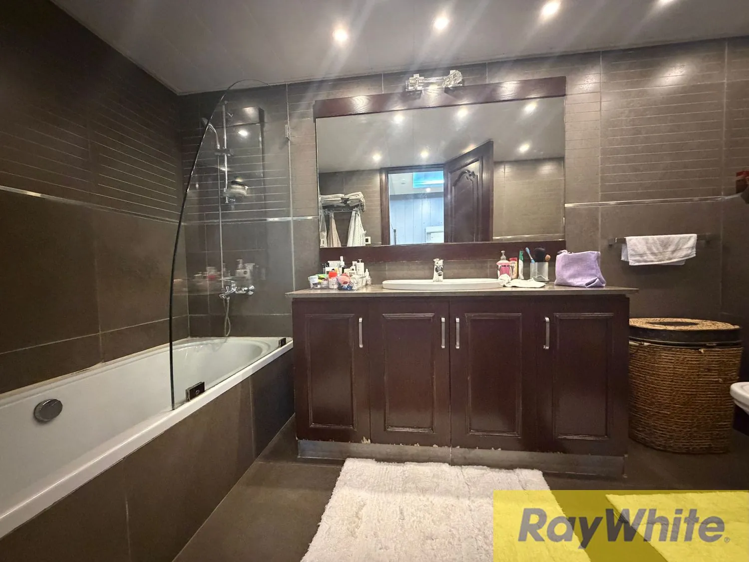Luxury Apartment For Sale In Ramlet El Bayda — الصورة 5
