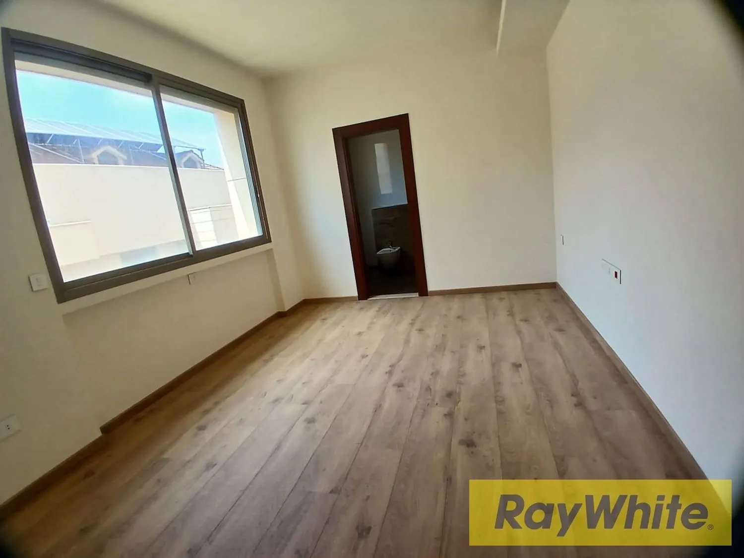 Apartment For Sale In Ain Aar | Sea And Mountain Views — photo 5