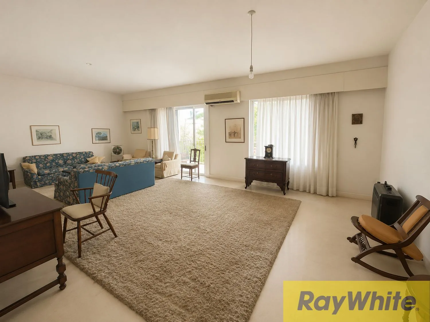Apartment For Sale In Hamra