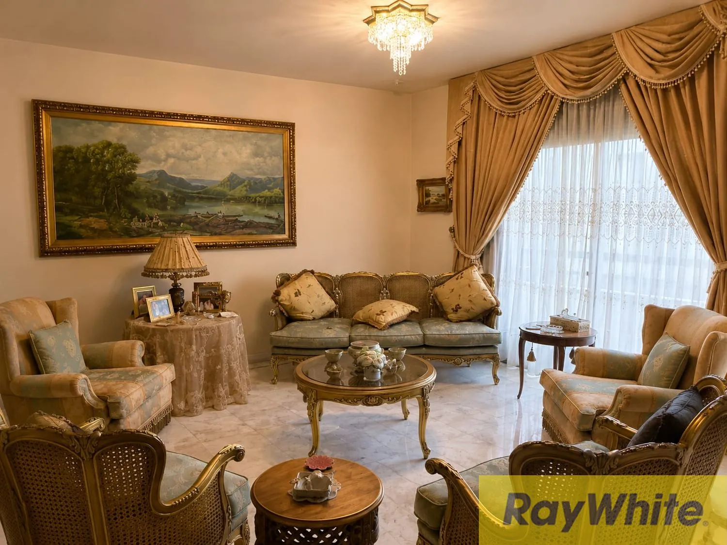Apartment For Sale In Ras Beirut — الصورة 4