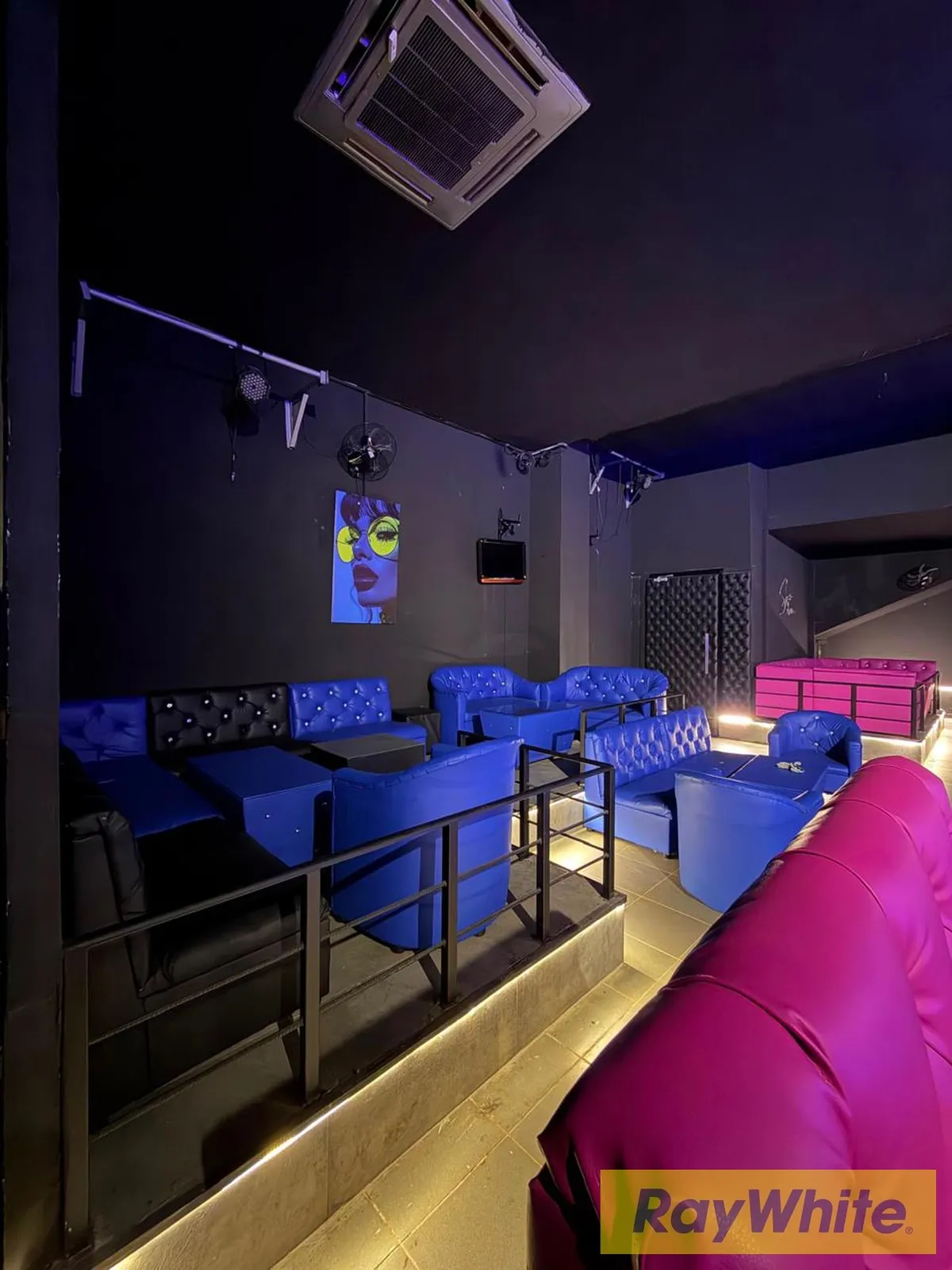 Fully Furnished Nightclub For Rent In Antelias — الصورة 5