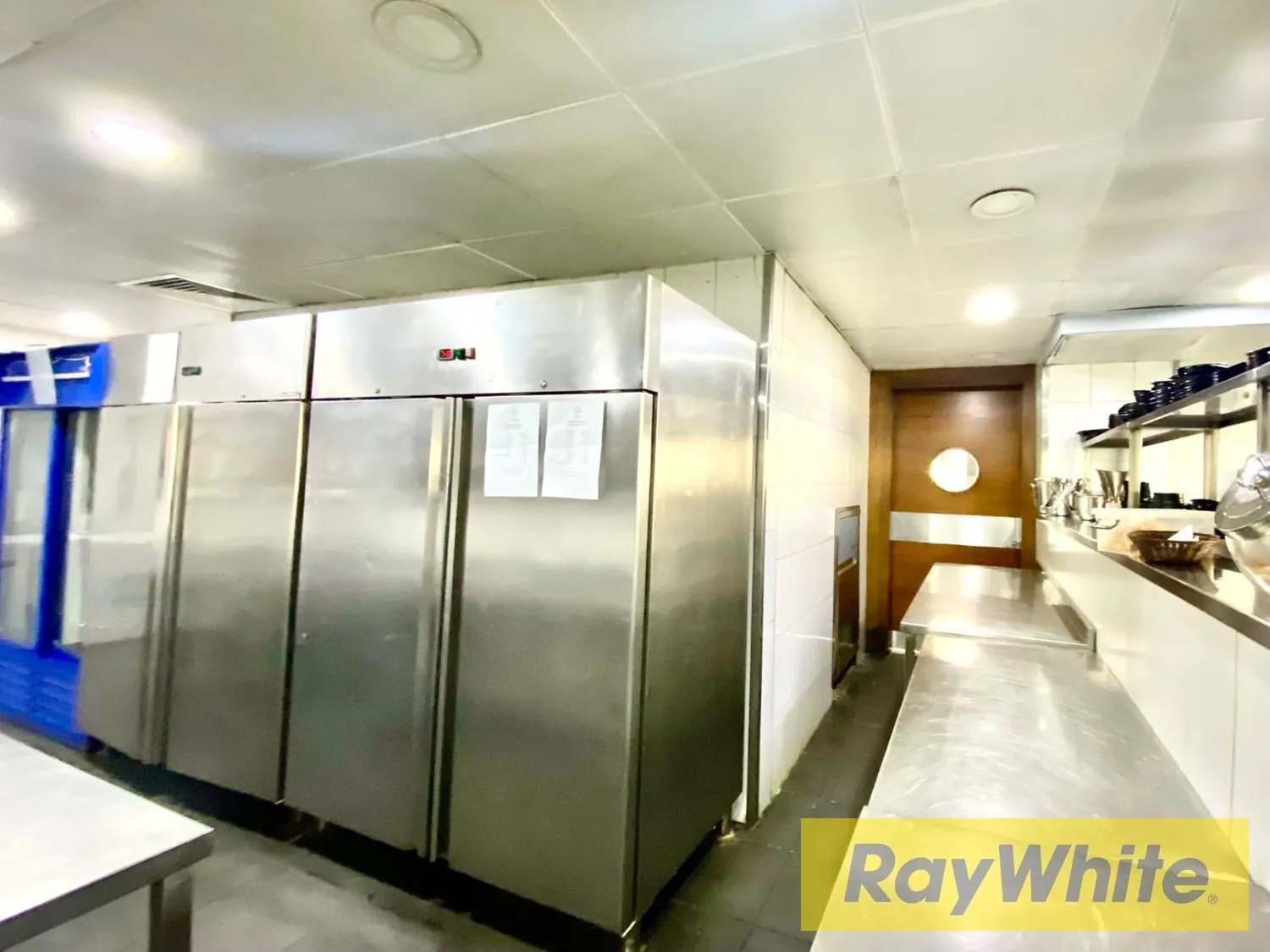 Fully Furnished Restaurant For Rent In Antelias — الصورة 3