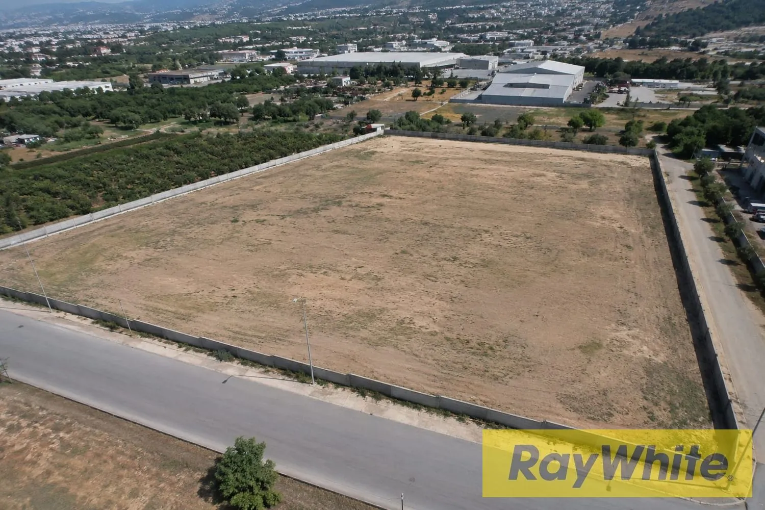 Industrial Land For Sale In Baabda — photo 3