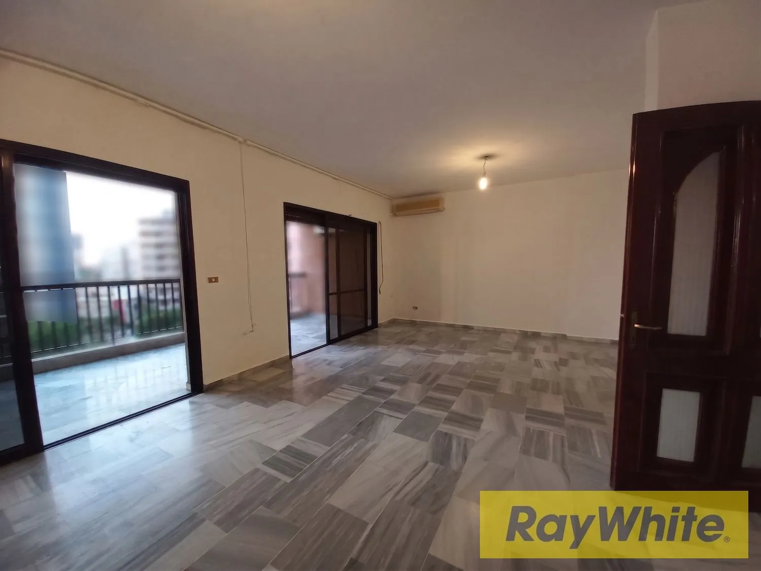 Apartment For Rent In Antelias – Prime Location With Sea Views — الصورة 4