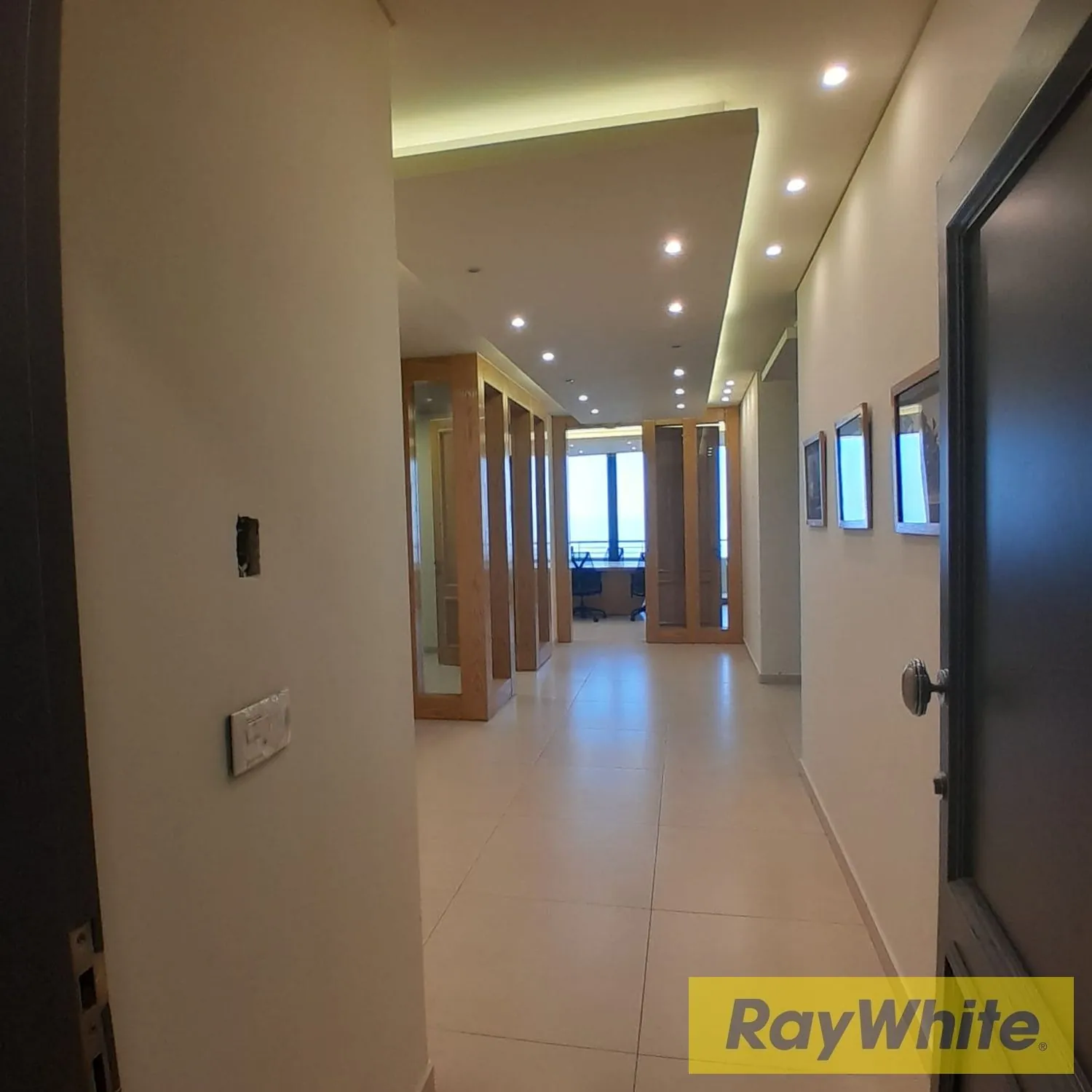 Furnished Office For Rent In Bikfaya – Prime Location — الصورة 3