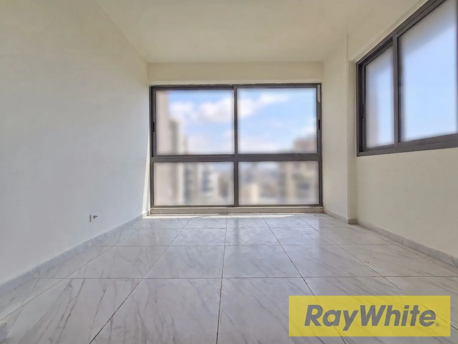 Brand New Apartment | Open Mountain And City Views — الصورة 2