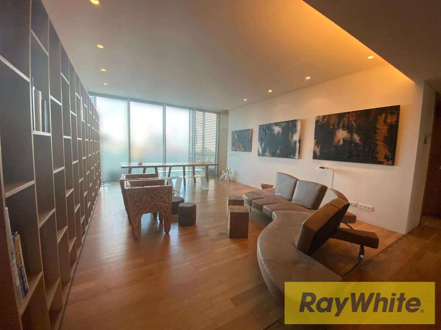 Apartment For Sale In Down Town With Panoramic Sea View — photo 2