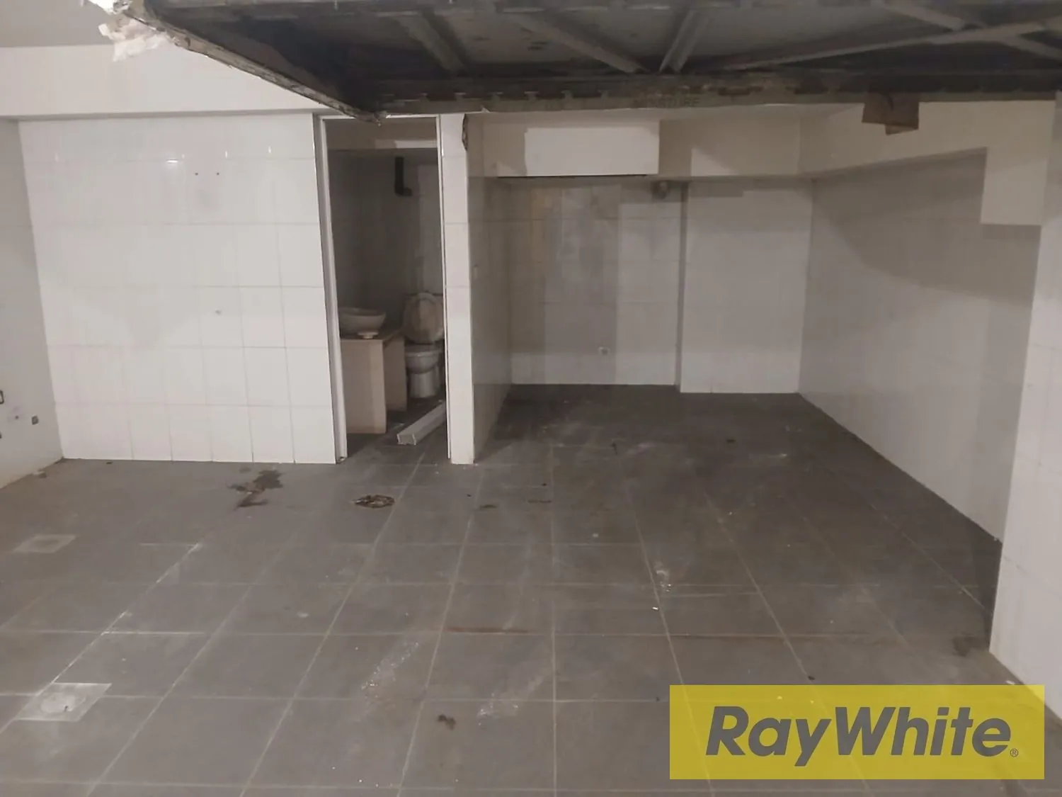 Warehouse For Rent – Achrafieh |prime Location — الصورة 3
