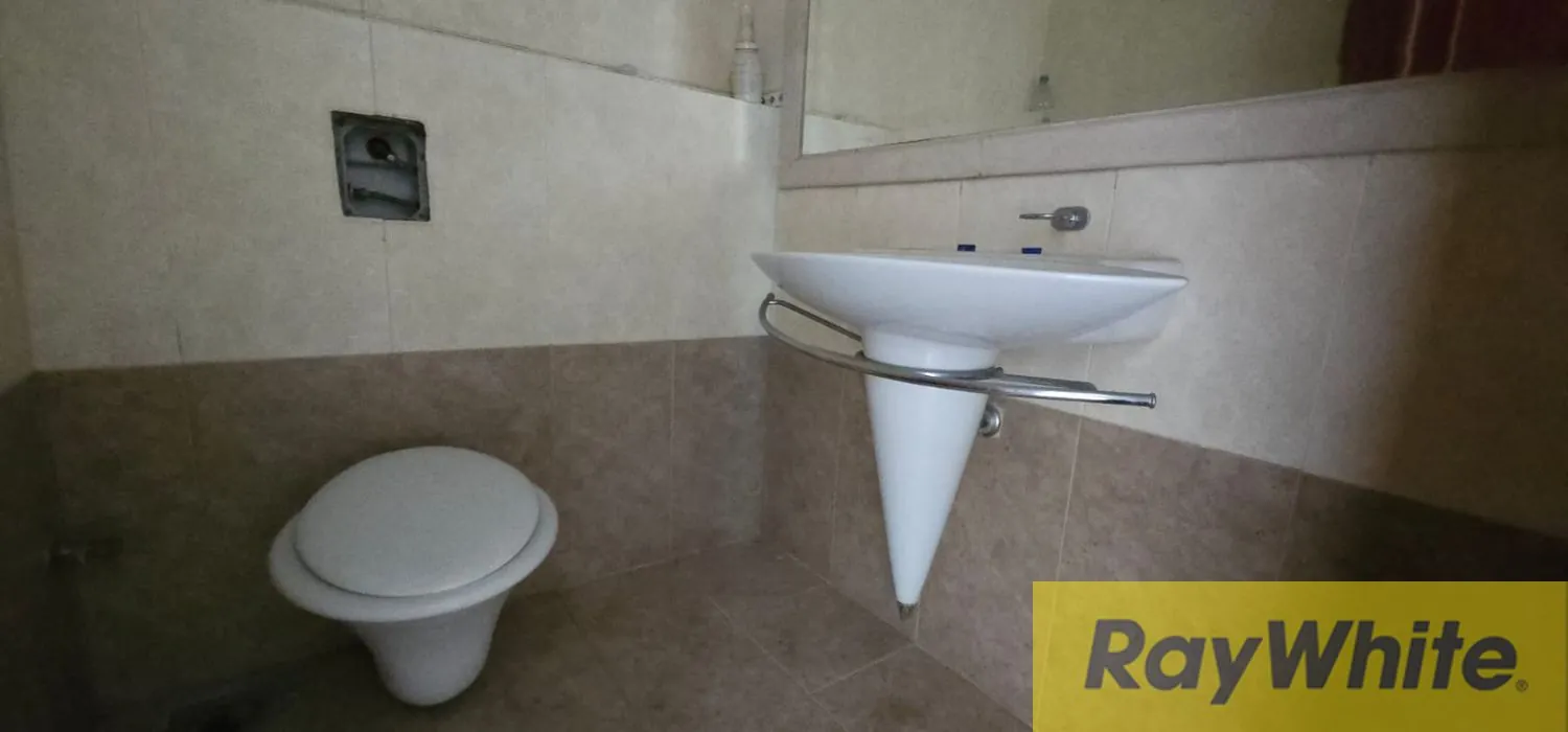 Apartment For Sale In Ramlet Al Baydah — الصورة 2