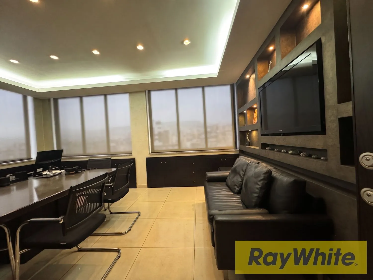 Fully Furnished Office For Rent In Horsh Tabet — الصورة 2