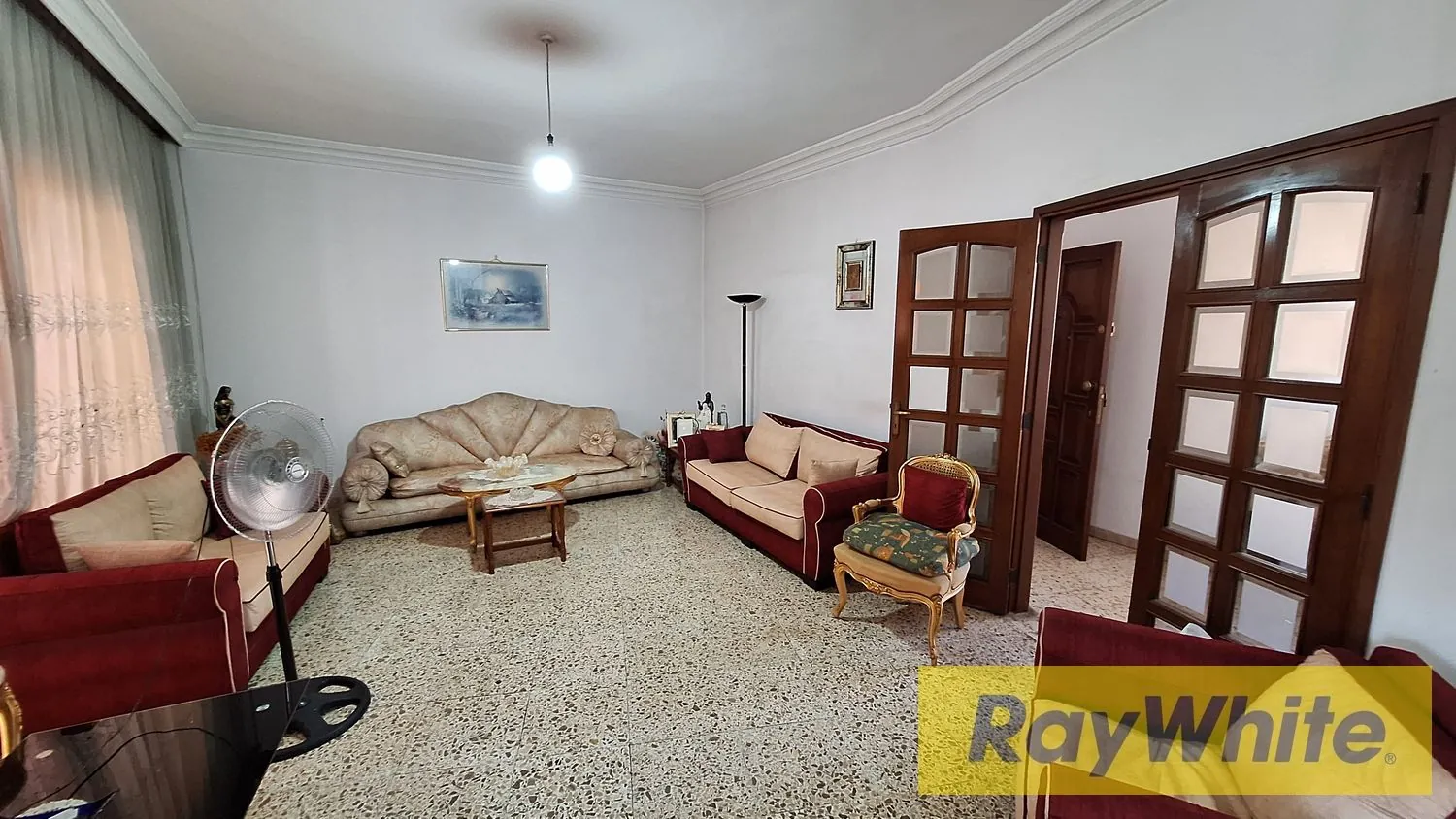 Furnished Apartment For Sale In Achrafieh — الصورة 1