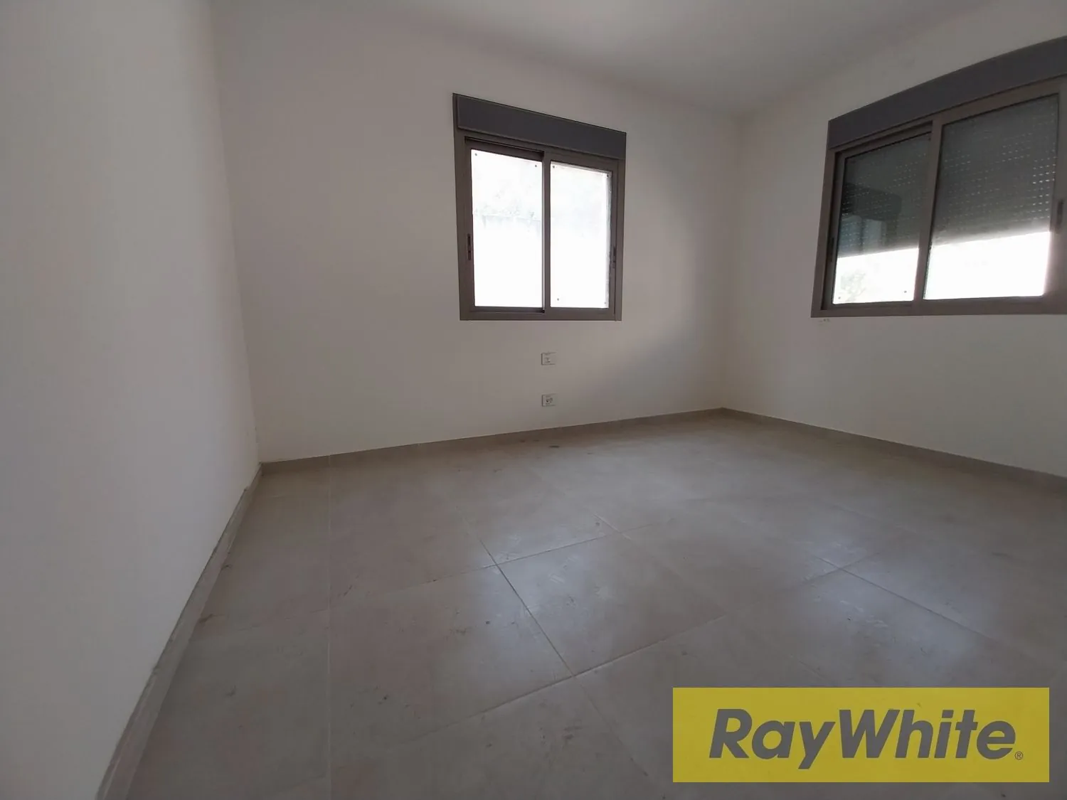 Apartment For Sale In Antelias / Mezher -mountain View — الصورة 4