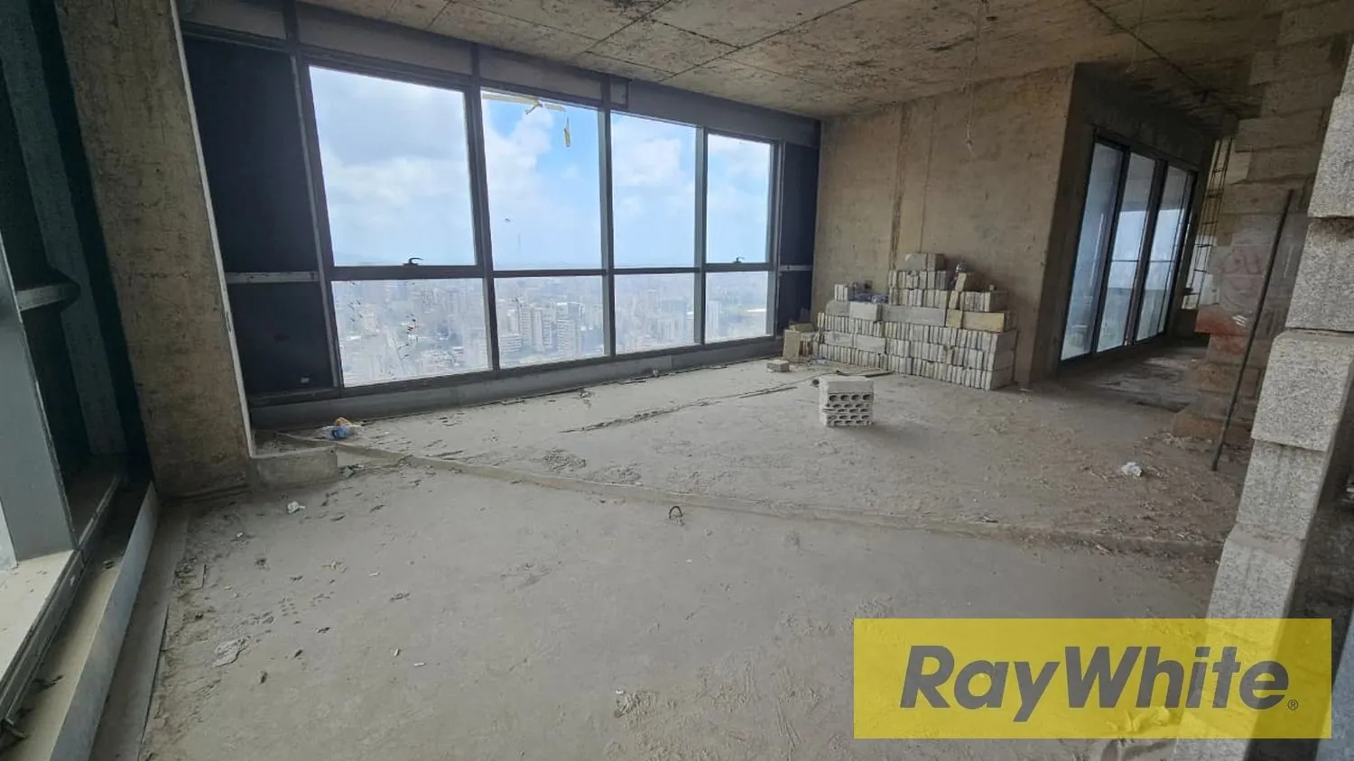 Penthouse For Sale In Dekwaneh | Core And Shell | Panoramic View — الصورة 3