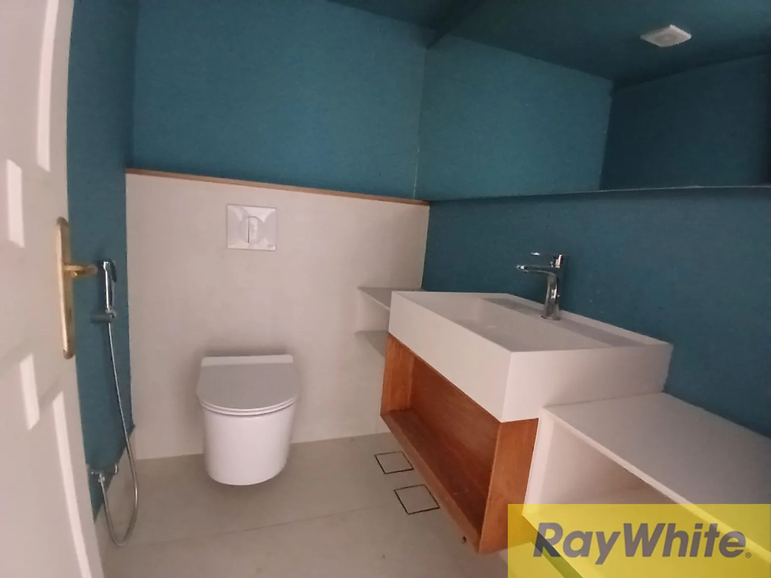Apartment For Sale In Ain Al Mraiseh — الصورة 5