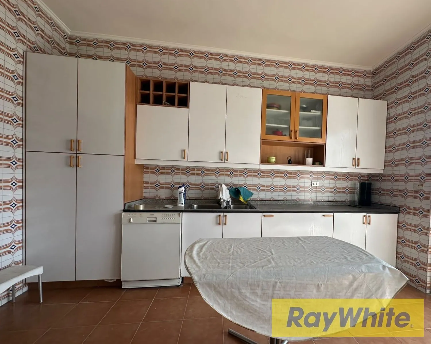 Furnished Apartment For Rent In Jdeideh — الصورة 5