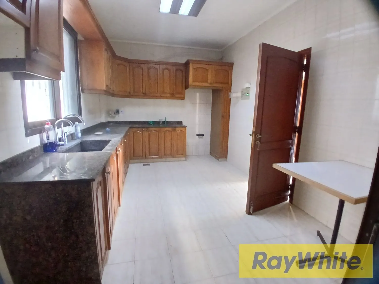 Apartment For Rent In Rabweh — الصورة 4