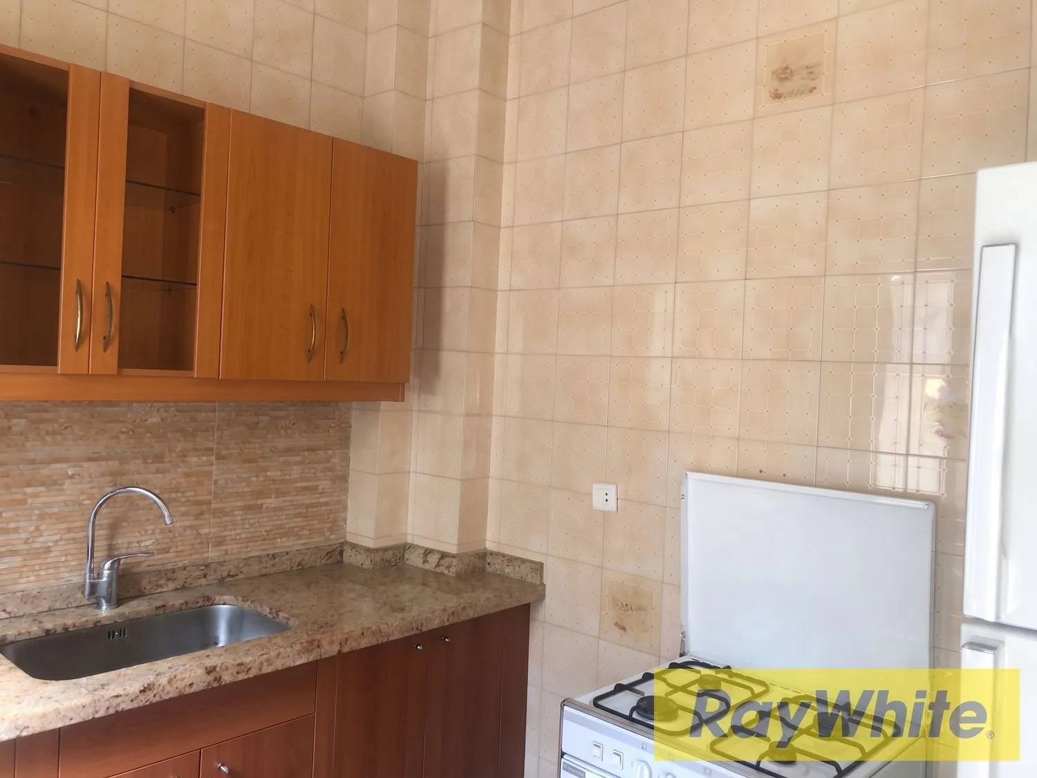 Unfurnished Apartment For Sale In Ain El Remmaneh — الصورة 4