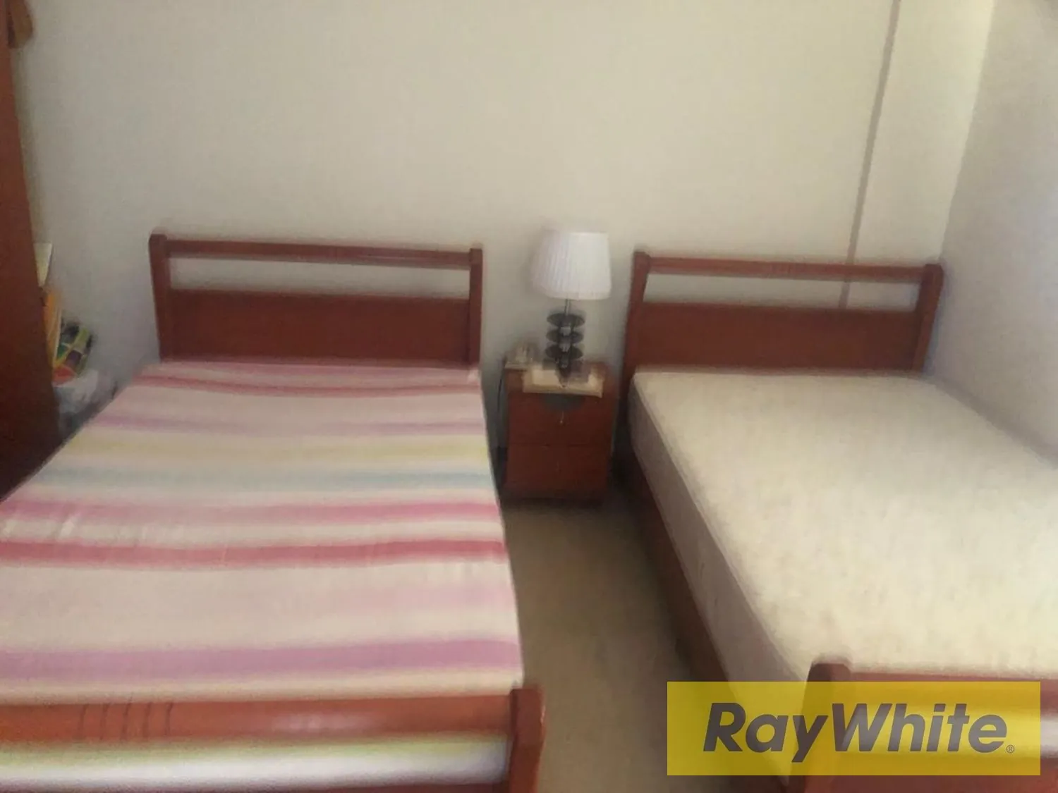 Unfurnished Apartment For Sale In Ain El Remmaneh — الصورة 5