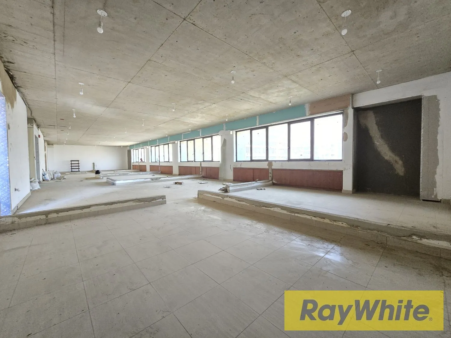 Office For Sale In Achrafieh | Prime Location — الصورة 2