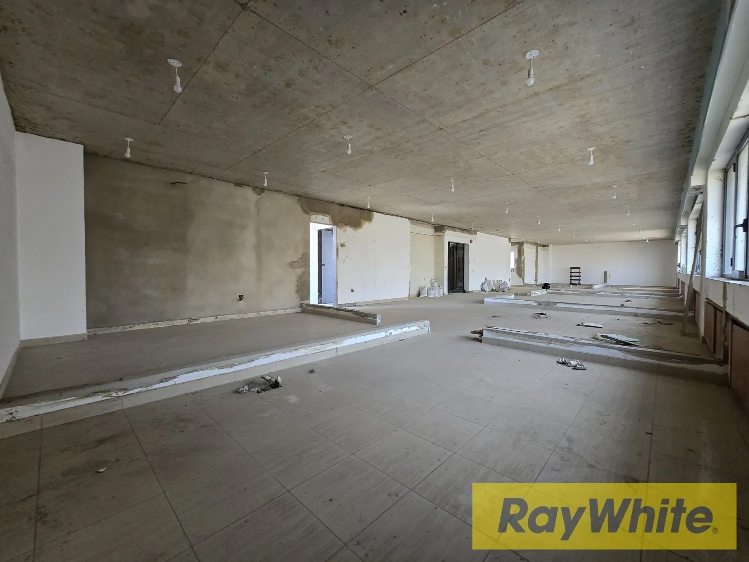 Office For Sale In Achrafieh | Prime Location — الصورة 3