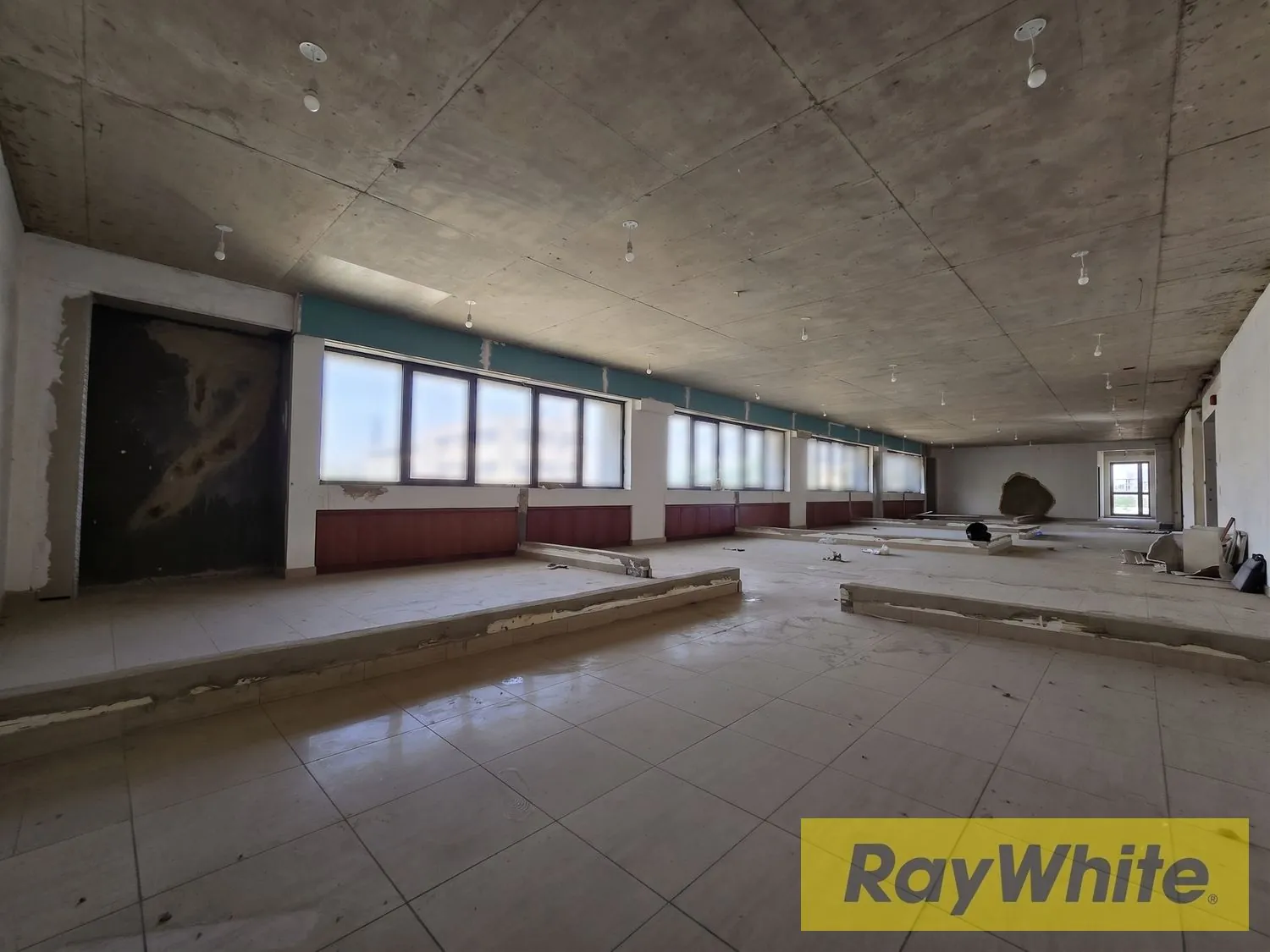 Office For Sale In Achrafieh | Prime Location — الصورة 5