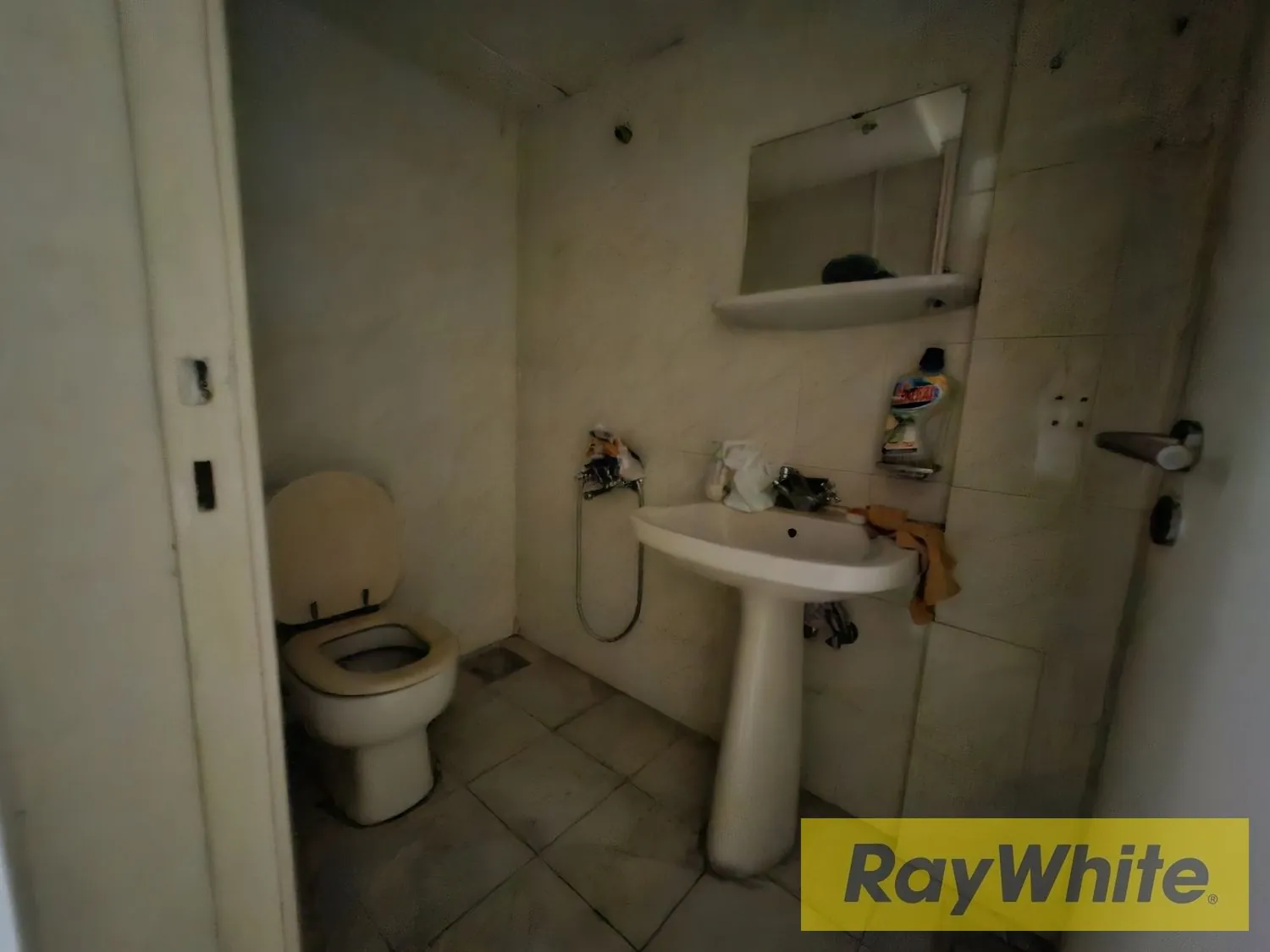 Office For Rent In Zalka – Highway Location — الصورة 5