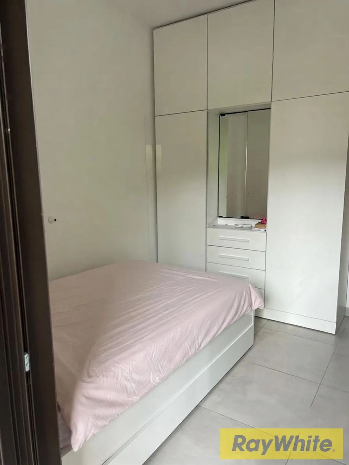 Furnished Apartment For Sale With Terrace | El Mrouj — الصورة 3
