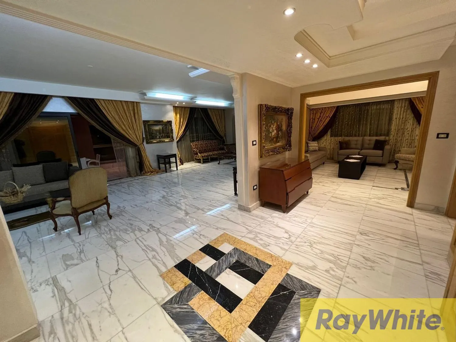 Apartment For Sale – Unesco — الصورة 4