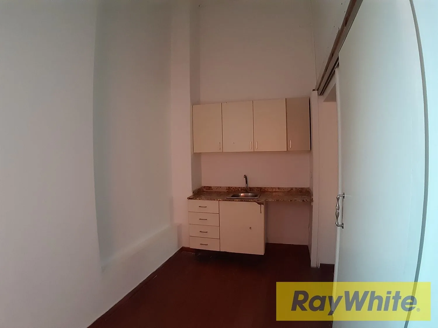 Office For Sale – Achrafieh — photo 4