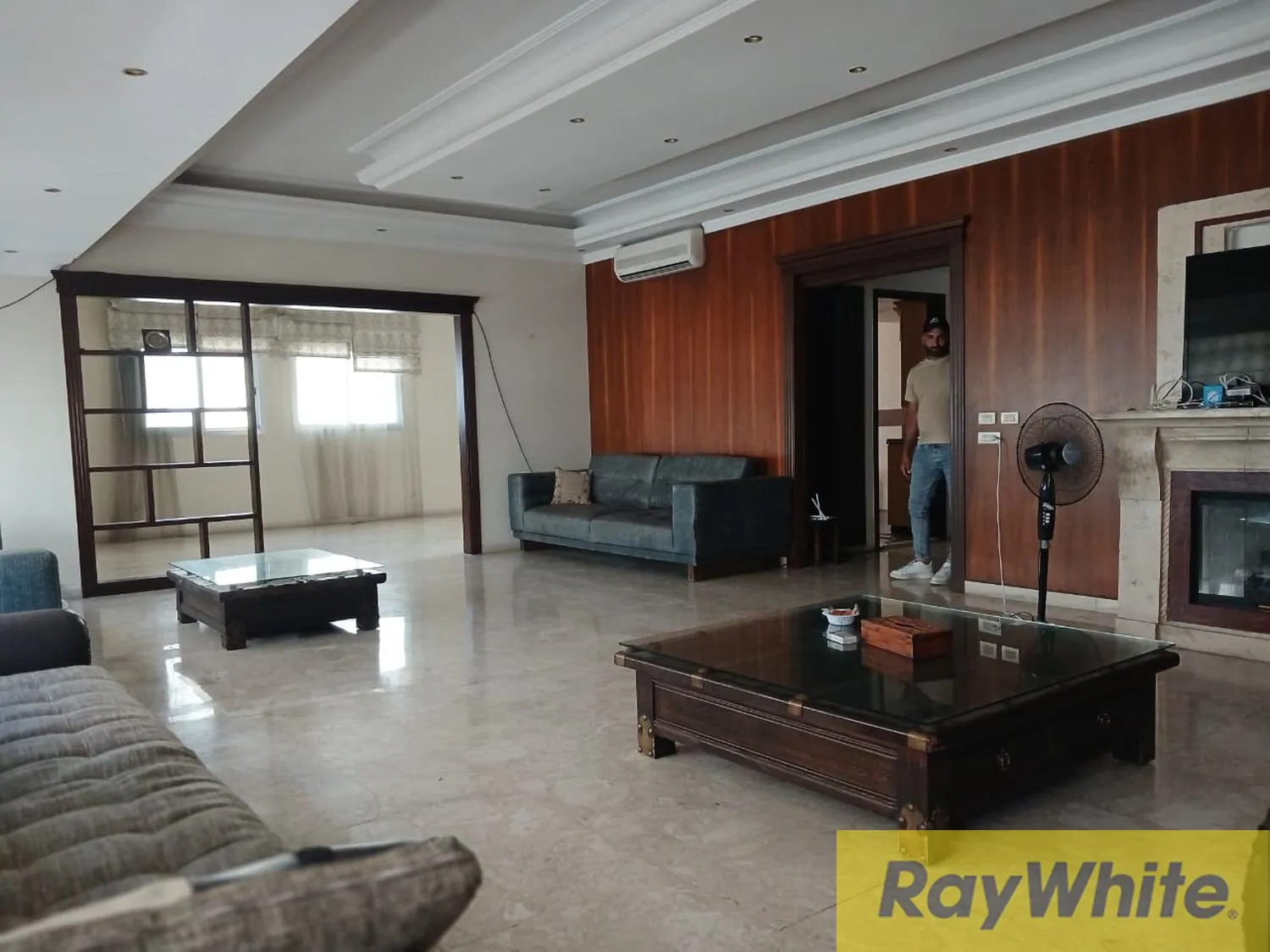 Luxury Apartment For Sale In Clemenceau
