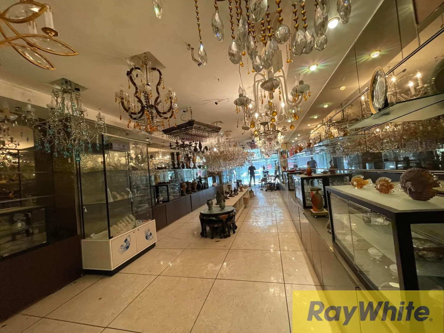 Shop For Sale – Verdun(2floors) — الصورة 4