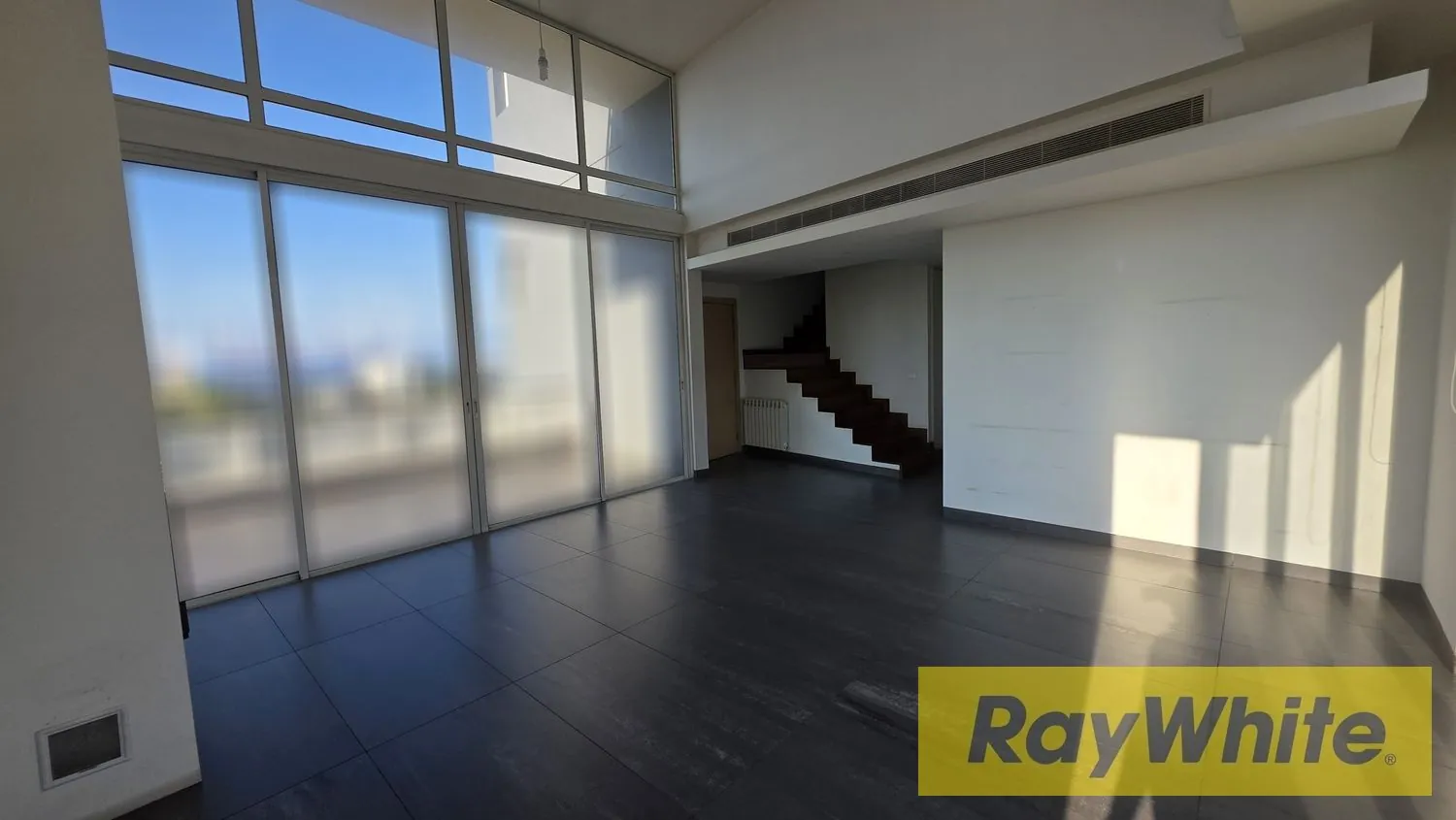Penthouse Duplex For Sale | Achrafieh – Mar Mikhael — الصورة 4