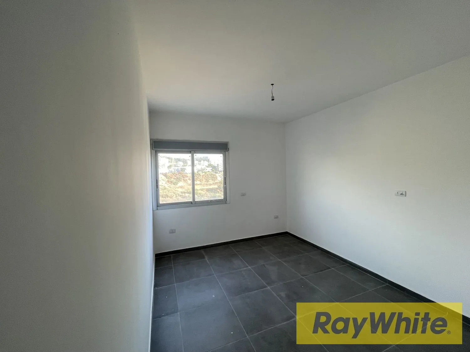 Duplex With Terrace For Sale In Dbayeh — الصورة 3