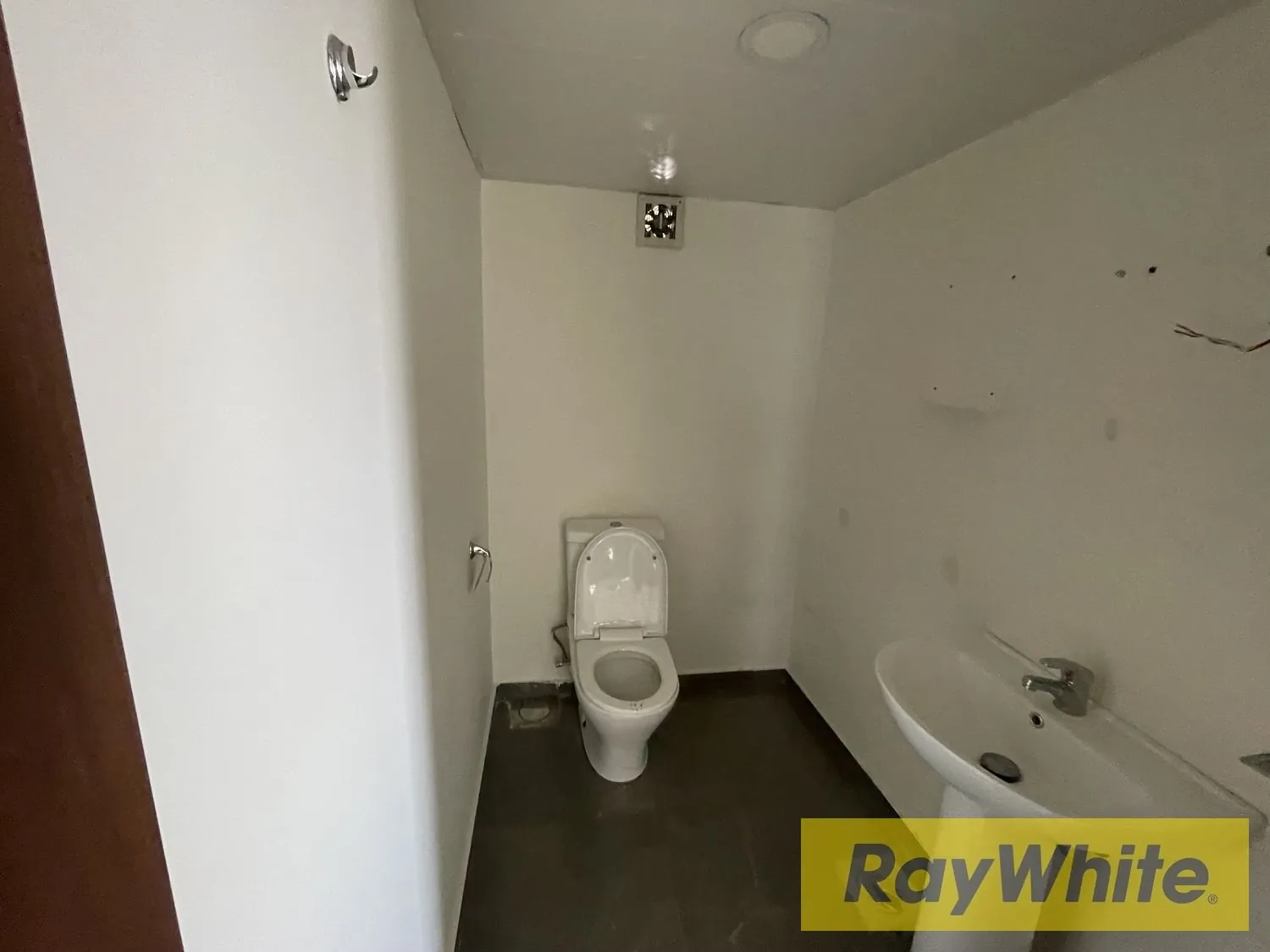 Furnished Office For Rent In Antelias — photo 5